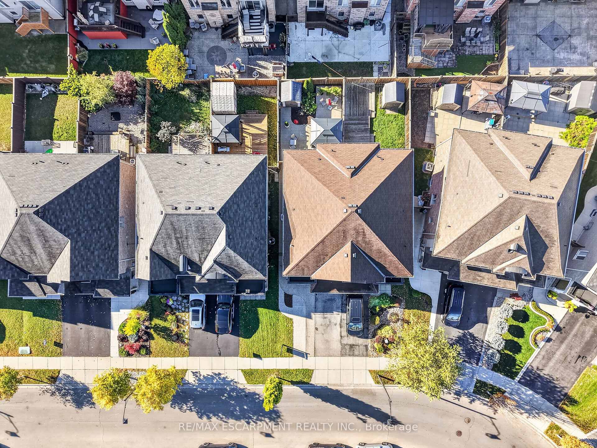 Photo 47 of 58 Summerberry Way, Hamilton, Carpenter — HOMEH