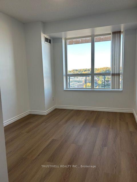 Photo 11 of Unit 905, 130 Pond Drive, Markham, Commerce Valley — HOMEH