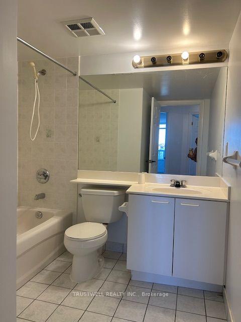 Photo 13 of Unit 905, 130 Pond Drive, Markham, Commerce Valley — HOMEH