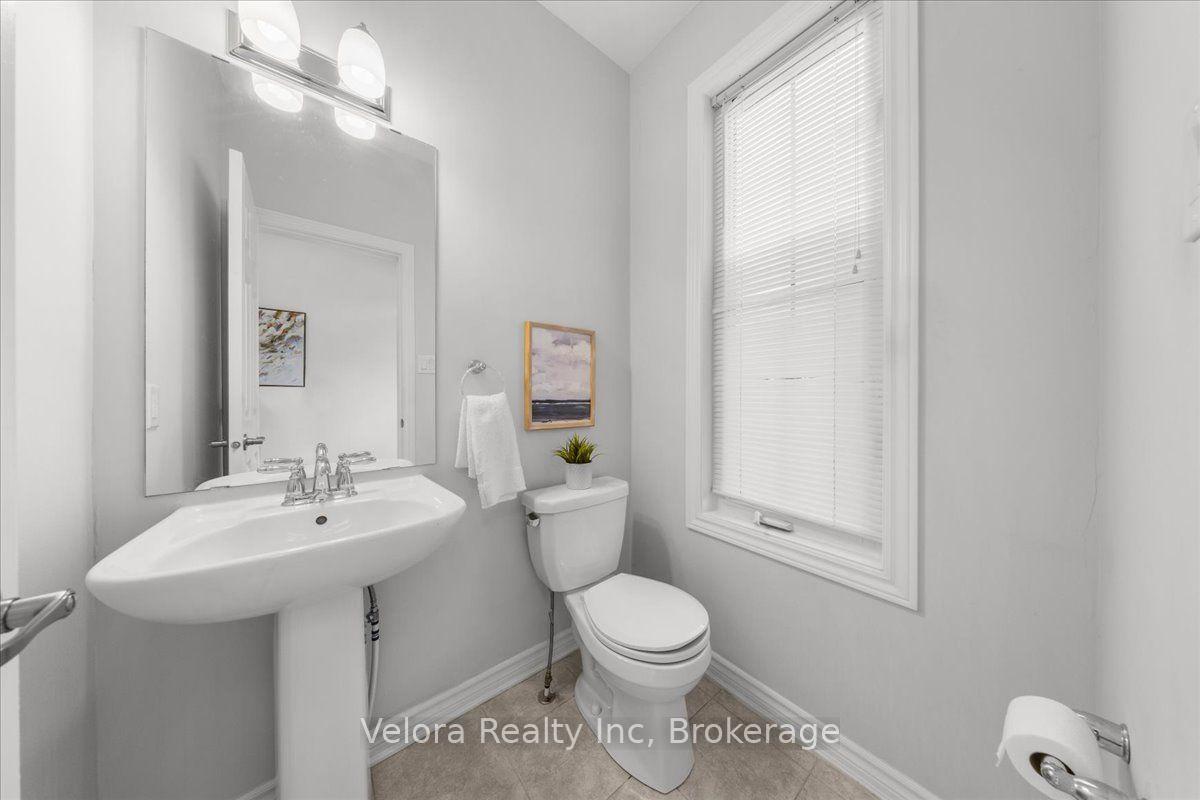Photo 4 of 762 Rosehill Avenue, Ottawa, Stittsville (North) — HOMEH