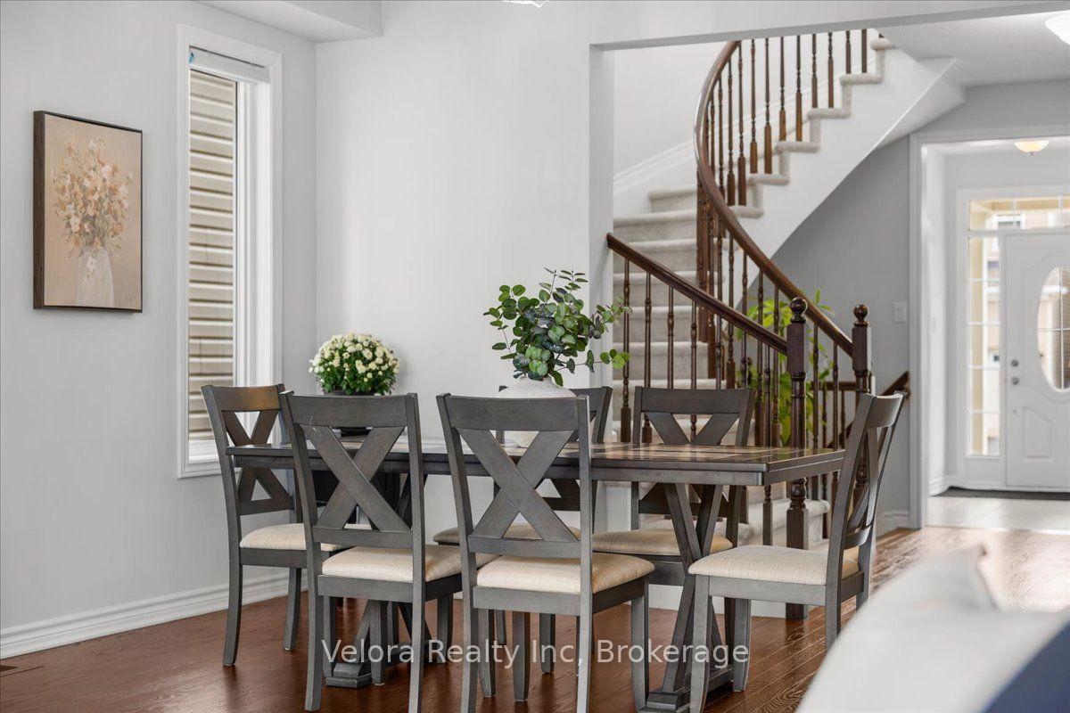 Photo 9 of 762 Rosehill Avenue, Ottawa, Stittsville (North) — HOMEH