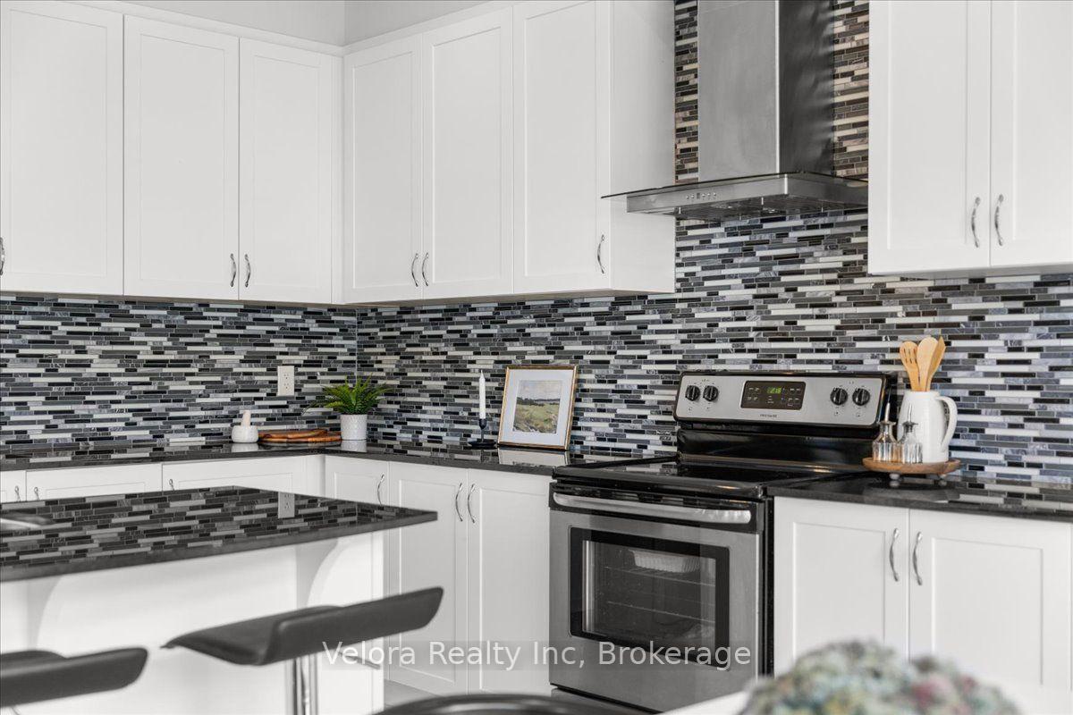 Photo 23 of 762 Rosehill Avenue, Ottawa, Stittsville (North) — HOMEH
