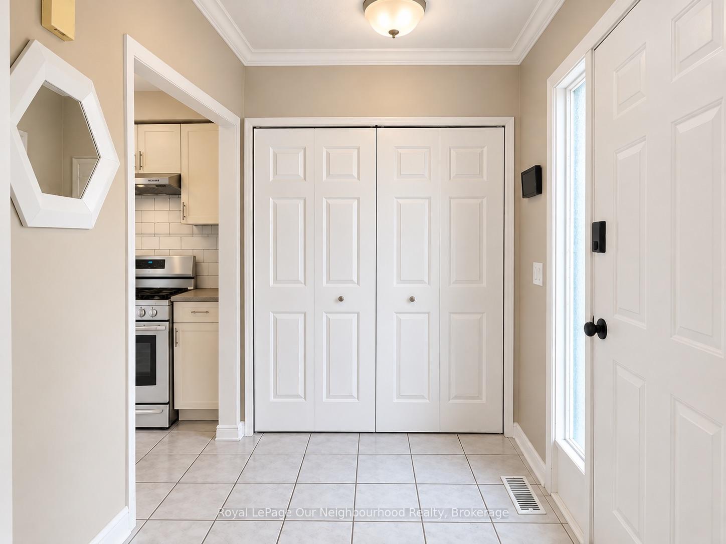 Photo 3 of 74 Centrefield Drive, Clarington, Courtice — HOMEH