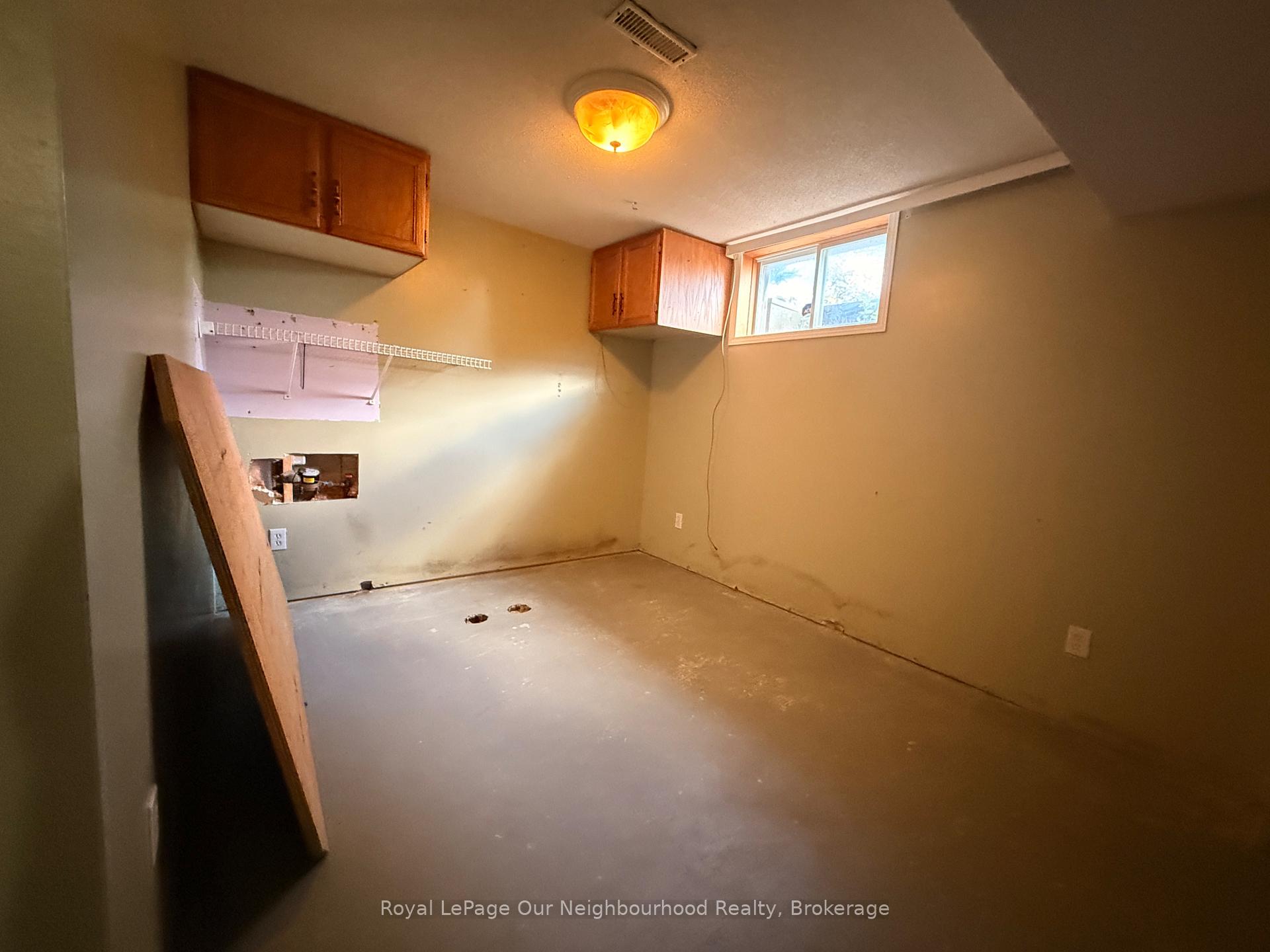 Photo 32 of 74 Centrefield Drive, Clarington, Courtice — HOMEH