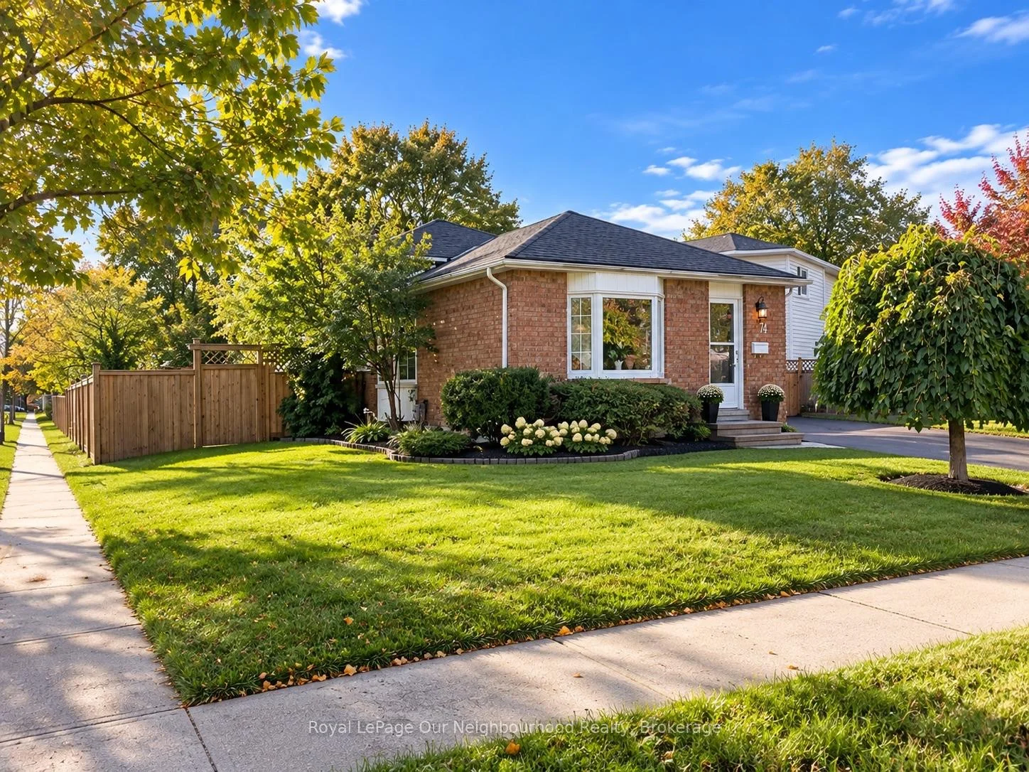 Photo 16 of 74 Centrefield Drive, Clarington, Courtice — HOMEH
