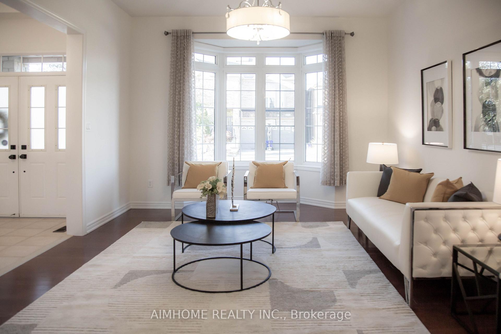 Photo 4 of 11 Alpaca Drive, Richmond Hill, Jefferson — HOMEH