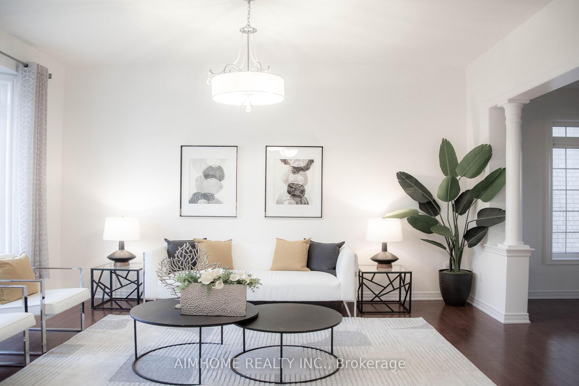 Photo 5 of 11 Alpaca Drive, Richmond Hill, Jefferson — HOMEH