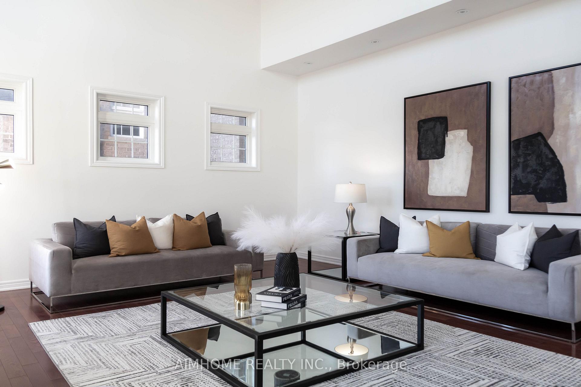 Photo 16 of 11 Alpaca Drive, Richmond Hill, Jefferson — HOMEH