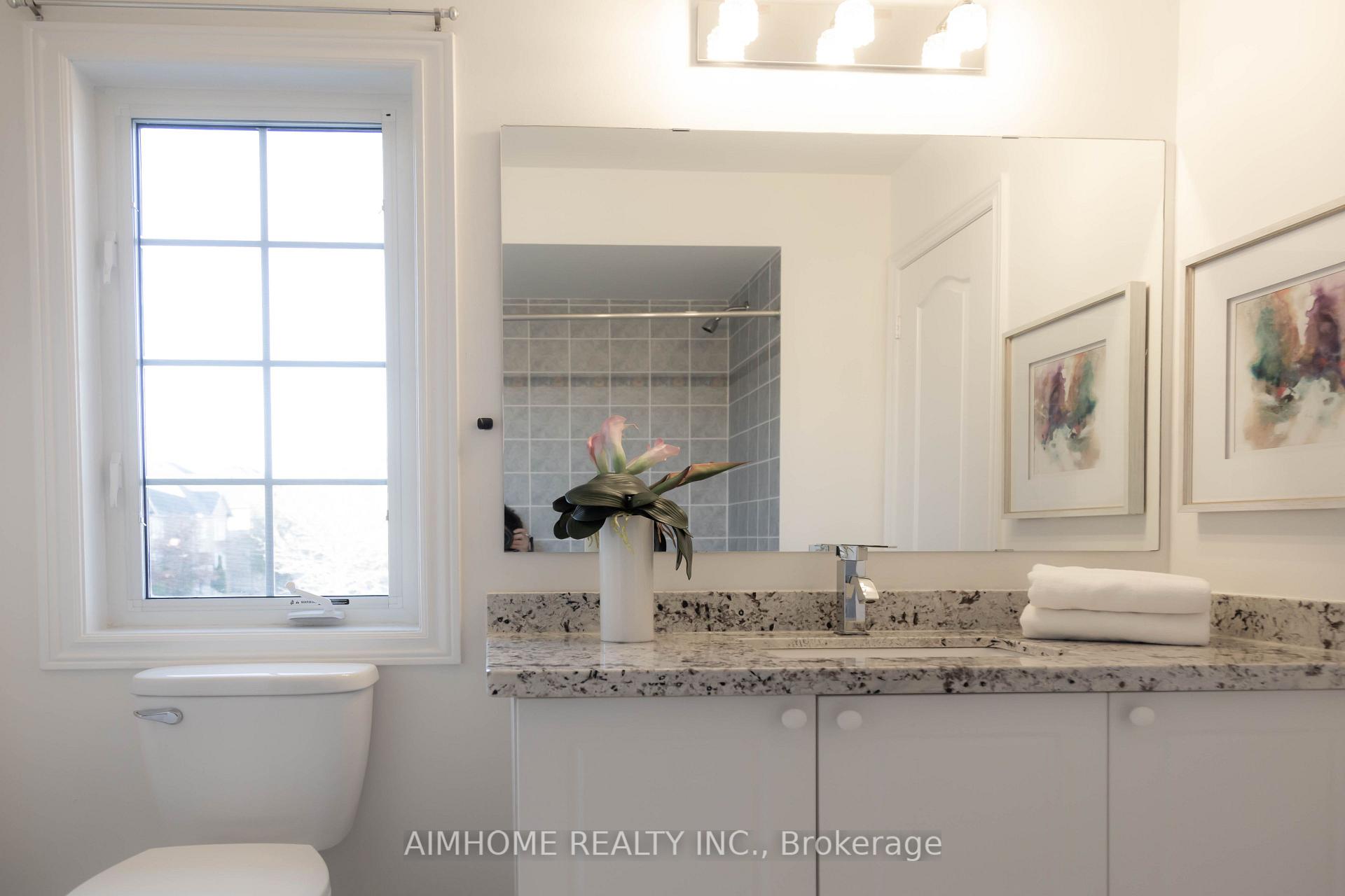 Photo 19 of 11 Alpaca Drive, Richmond Hill, Jefferson — HOMEH