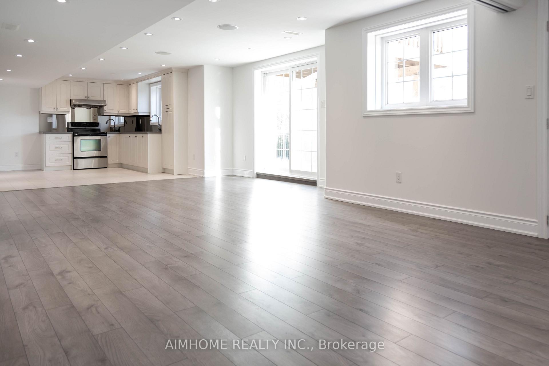 Photo 37 of 11 Alpaca Drive, Richmond Hill, Jefferson — HOMEH