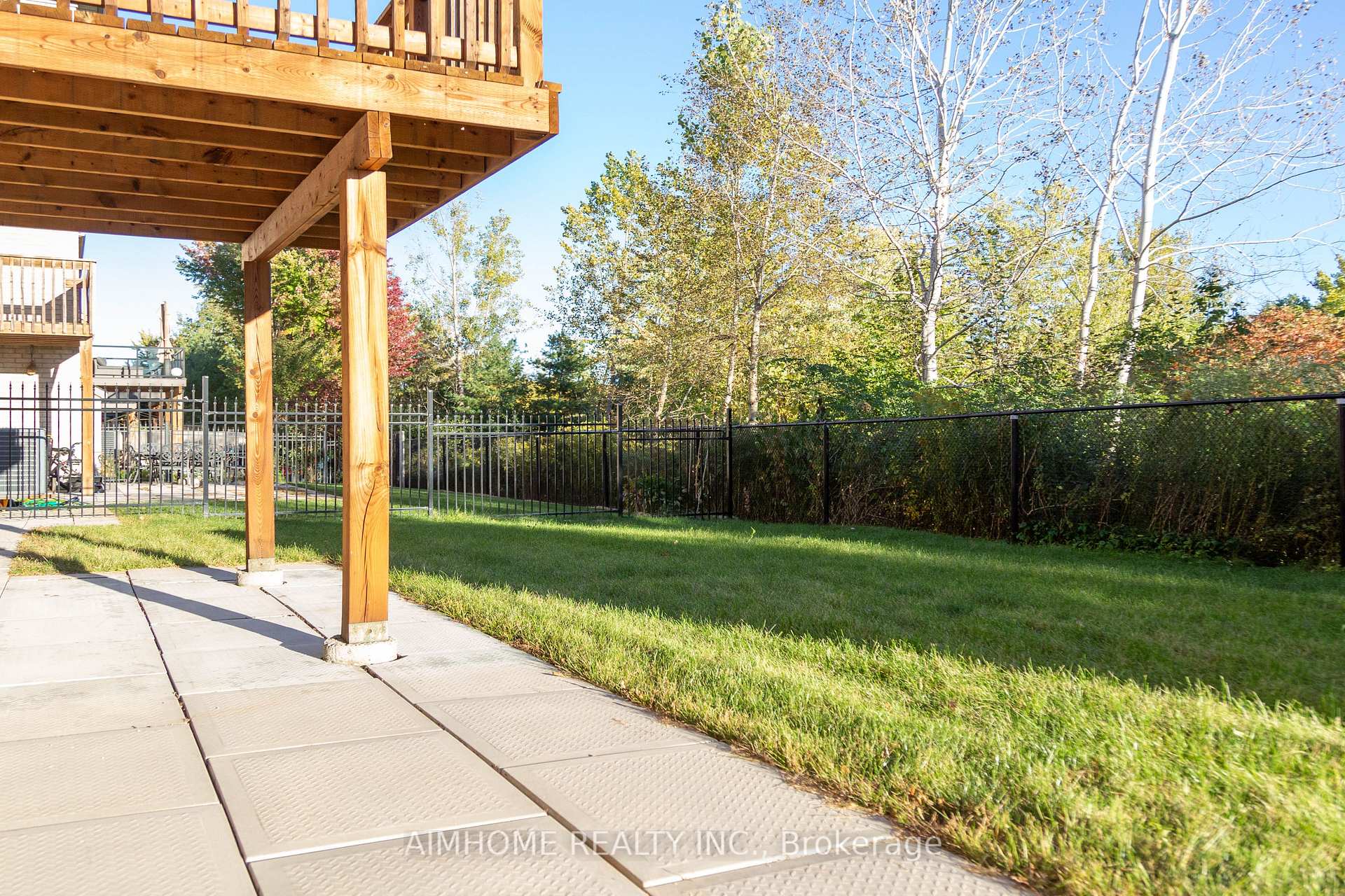 Photo 39 of 11 Alpaca Drive, Richmond Hill, Jefferson — HOMEH