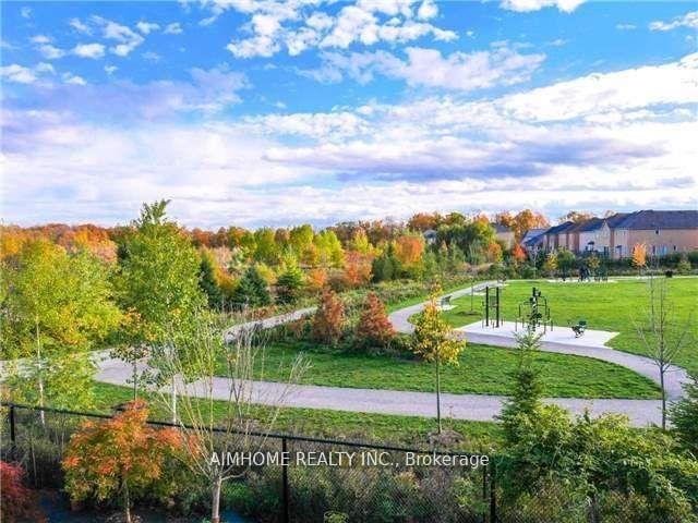 Photo 30 of 11 Alpaca Drive, Richmond Hill, Jefferson — HOMEH