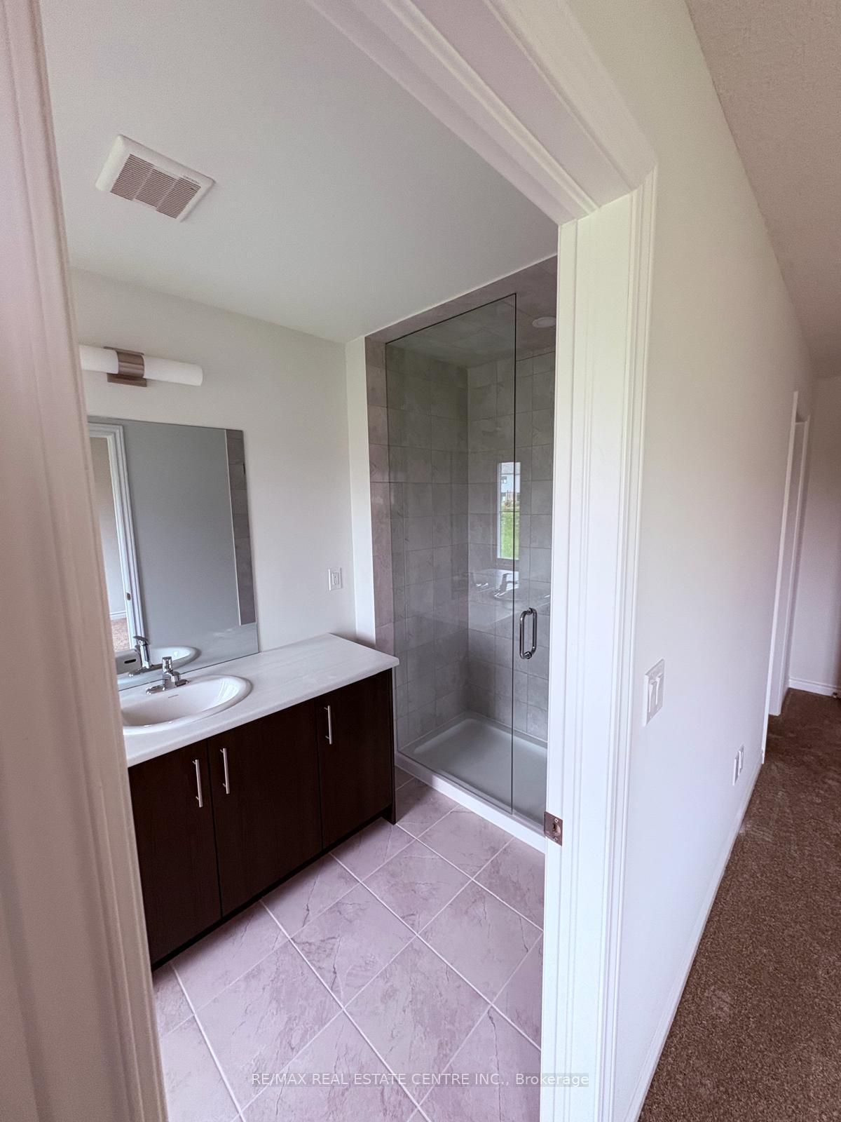 Photo 11 of 8 Elite Crescent, Haldimand — HOMEH