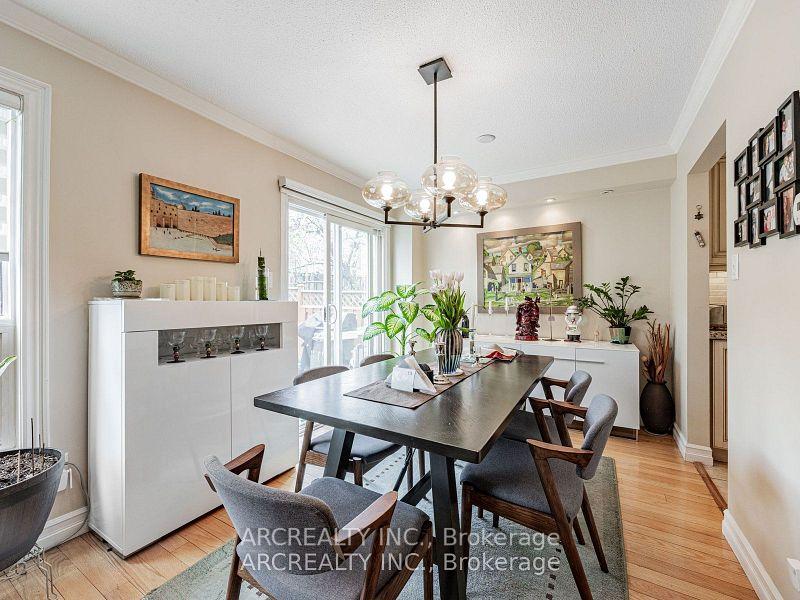 Photo 6 of 49 White Boulevard, Vaughan, Brownridge — HOMEH