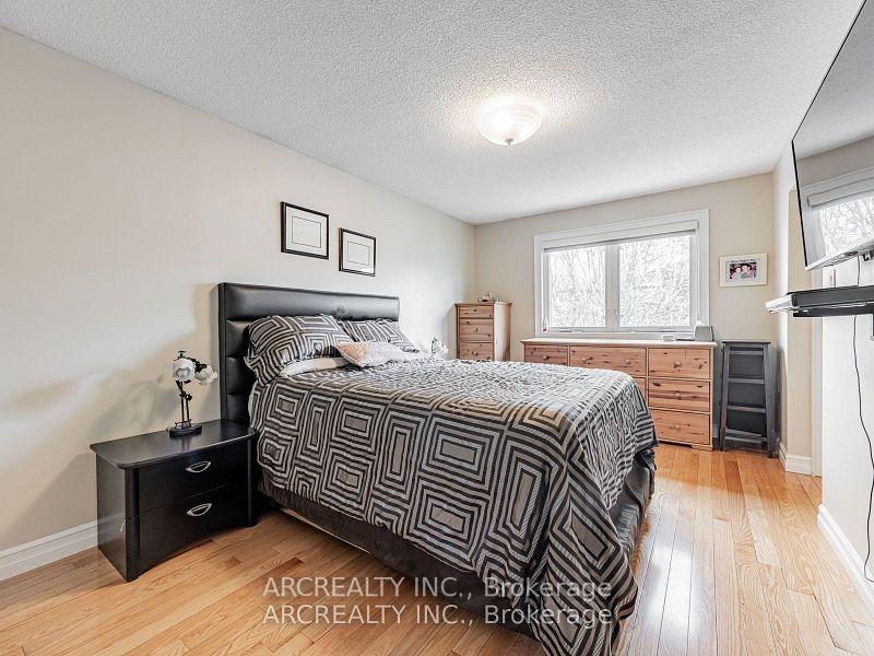 Photo 7 of 49 White Boulevard, Vaughan, Brownridge — HOMEH