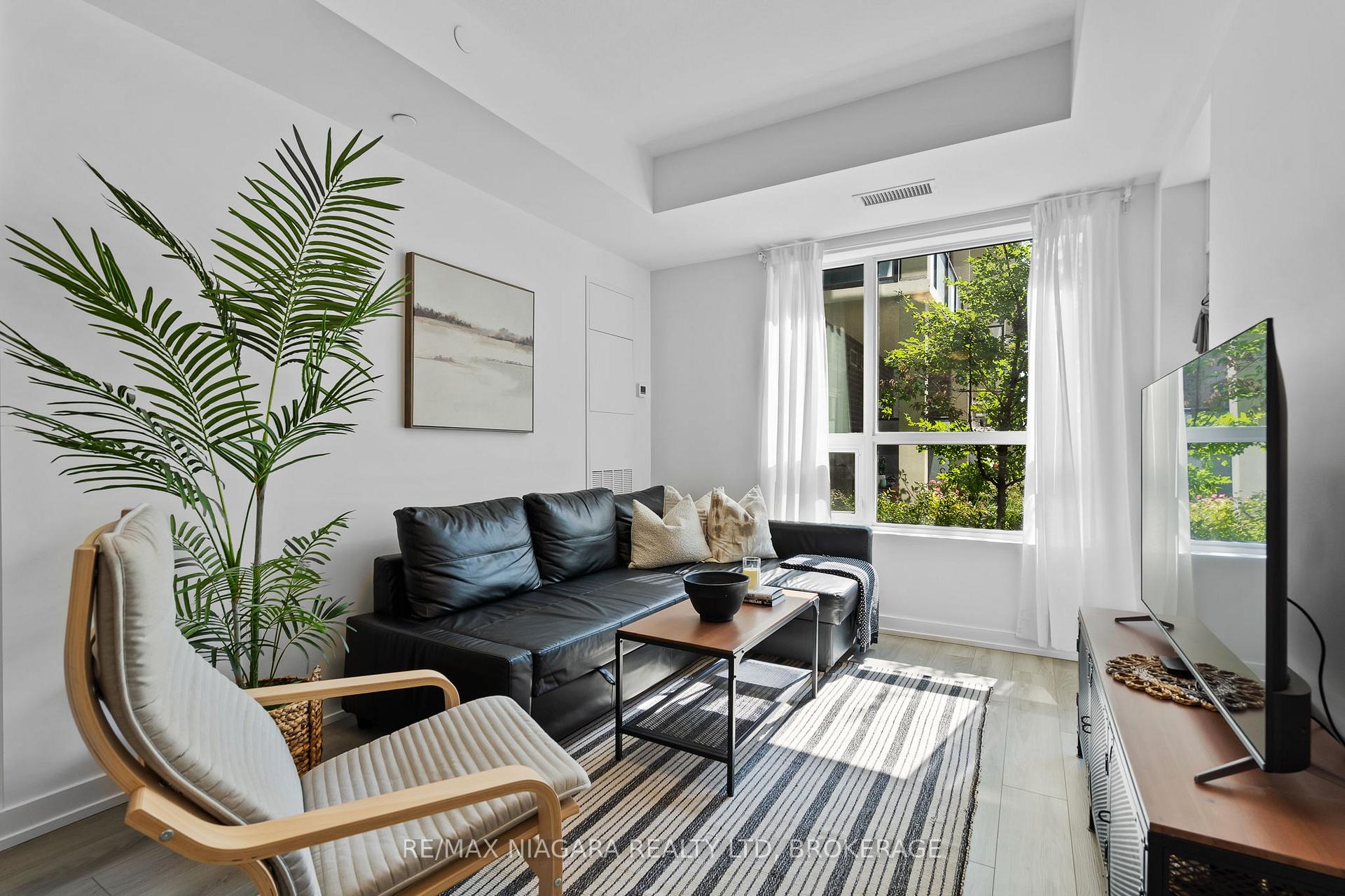 Photo of Unit 131, 5055 Greenlane Road