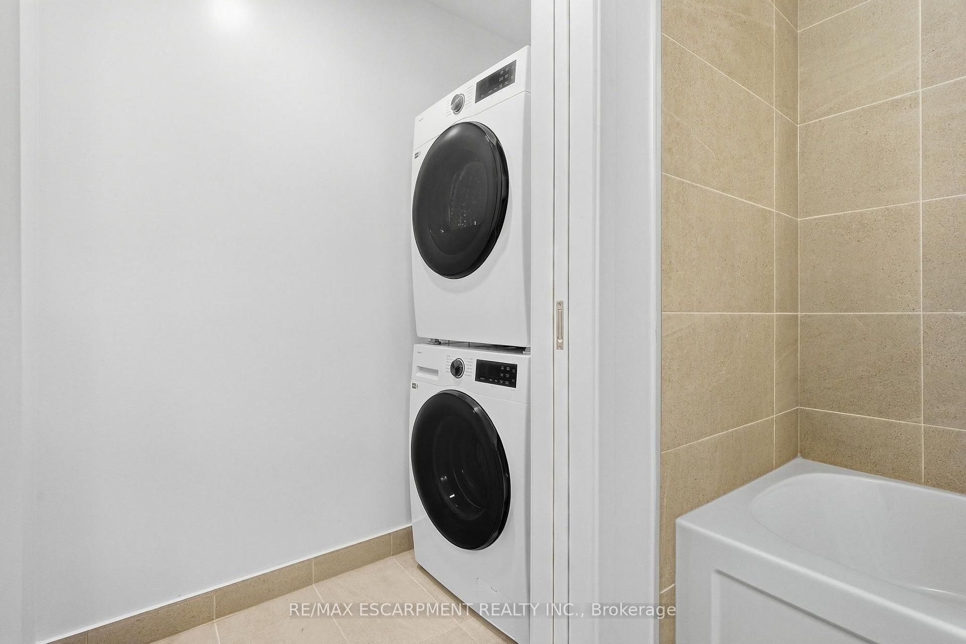 Photo 8 of Unit 1308B, 125 Nipissing Road, Milton, Timberlea — HOMEH