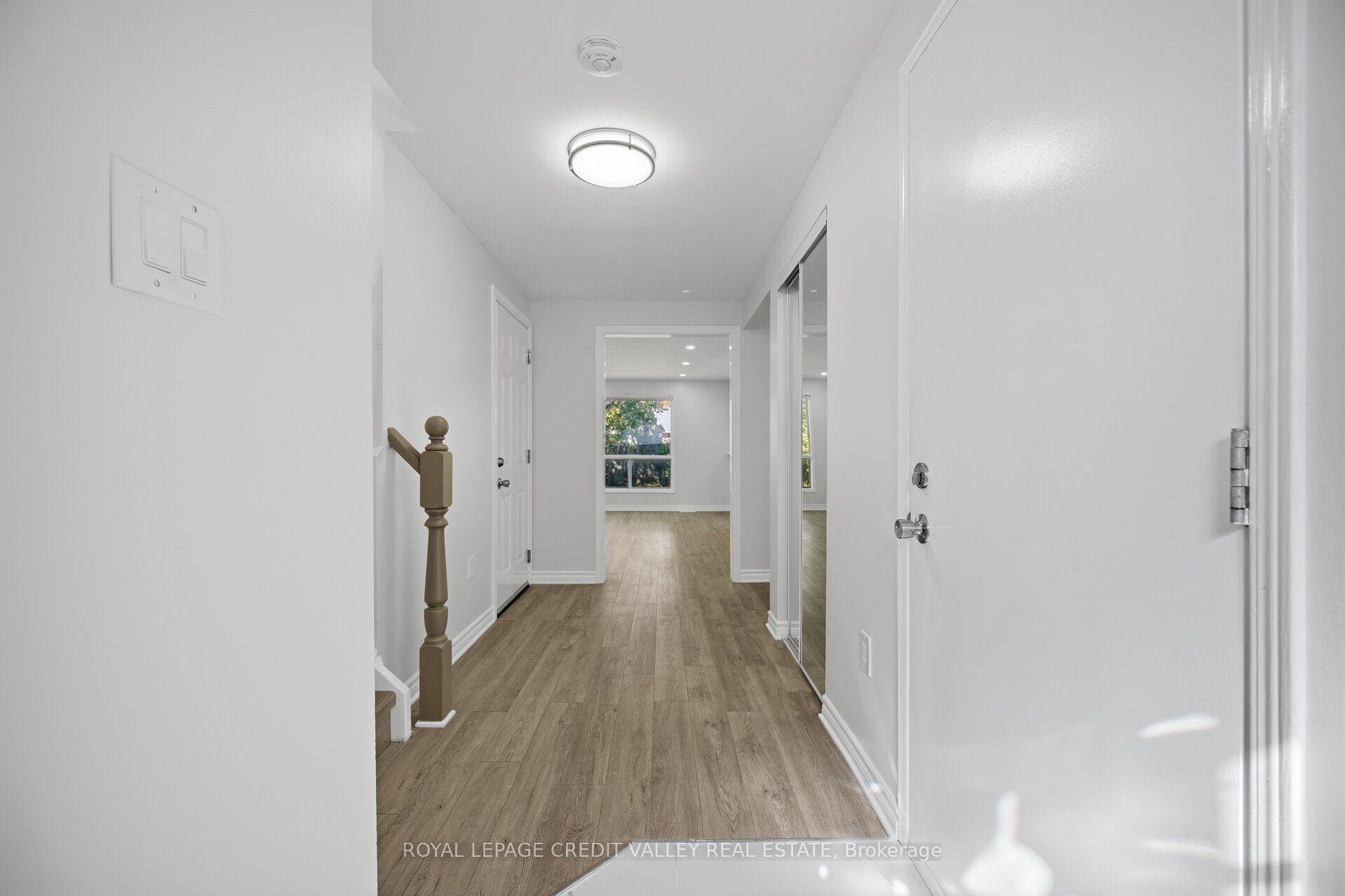 Photo 4 of 37 Rodgers Road, Guelph, Kortright West — HOMEH