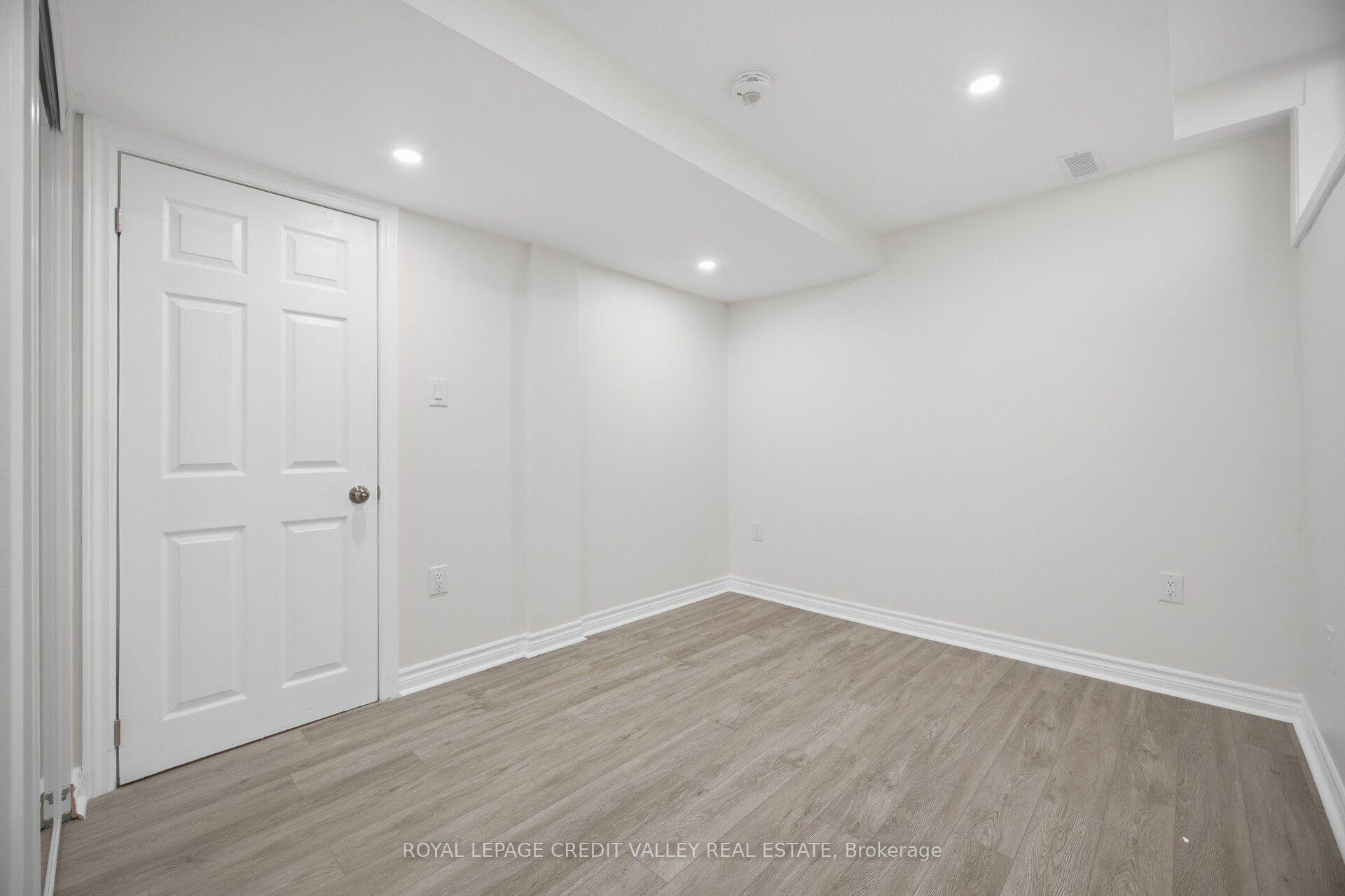 Photo 45 of 37 Rodgers Road, Guelph, Kortright West — HOMEH