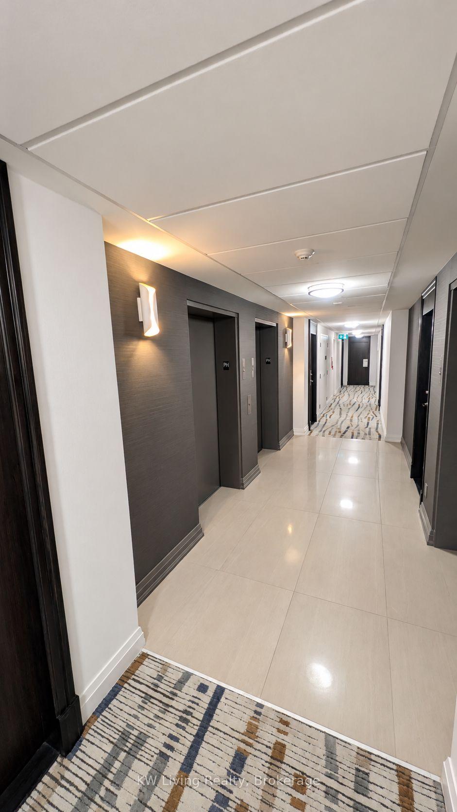 Photo 2 of Unit Ph08, 3 Michael Power Place, Etobicoke, Islington-City Centre West — HOMEH