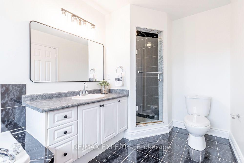 Photo 31 of 104 Echo Ridge Crescent, Vaughan, Sonoma Heights — HOMEH