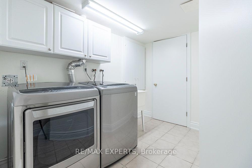 Photo 39 of 104 Echo Ridge Crescent, Vaughan, Sonoma Heights — HOMEH