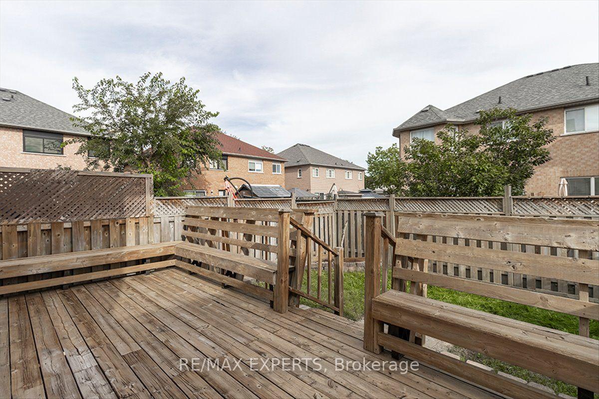 Photo 40 of 104 Echo Ridge Crescent, Vaughan, Sonoma Heights — HOMEH