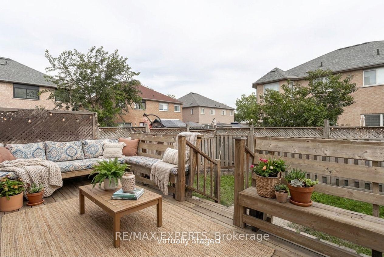 Photo 41 of 104 Echo Ridge Crescent, Vaughan, Sonoma Heights — HOMEH