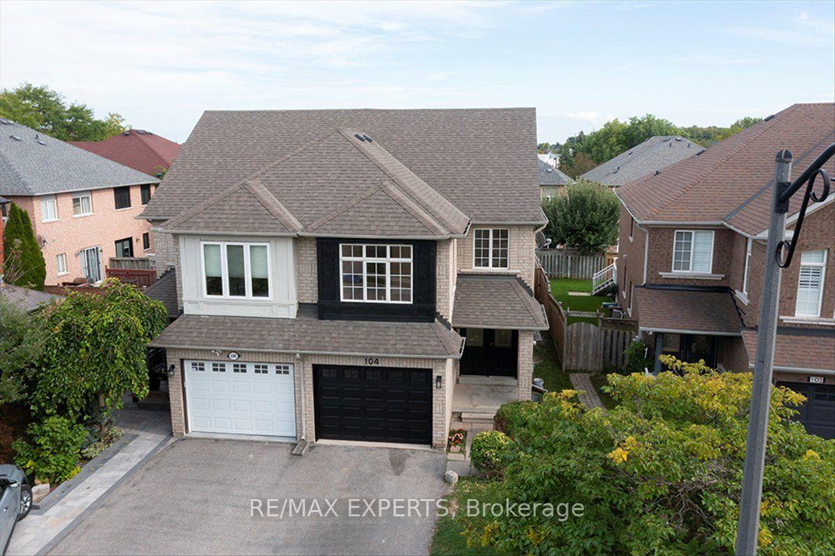 Photo 43 of 104 Echo Ridge Crescent, Vaughan, Sonoma Heights — HOMEH