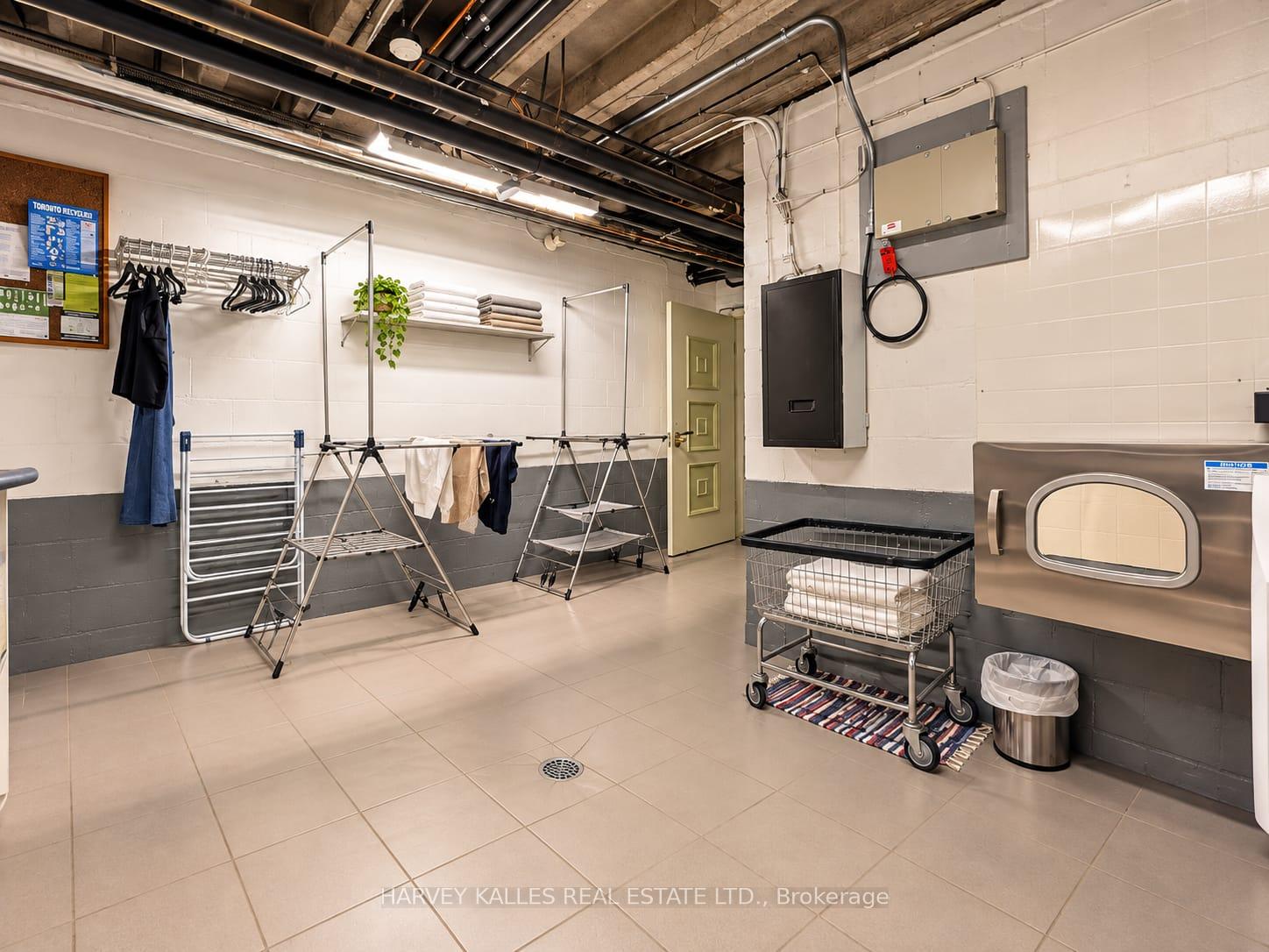 Photo 31 of Unit 1B, 65 Old Mill Road, Etobicoke, Kingsway South — HOMEH