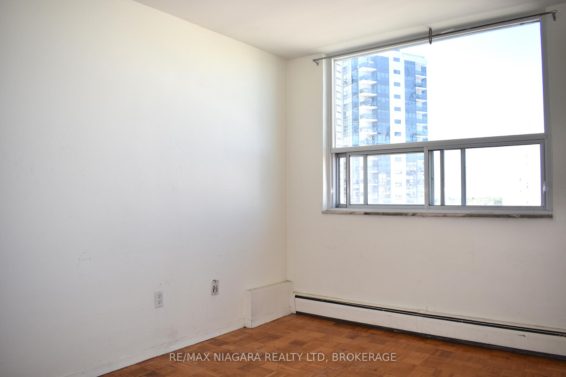 Photo 12 of Unit 1002, 35 Towering Heights Boulevard, St. Catharines, Glendale/Glenridge — HOMEH