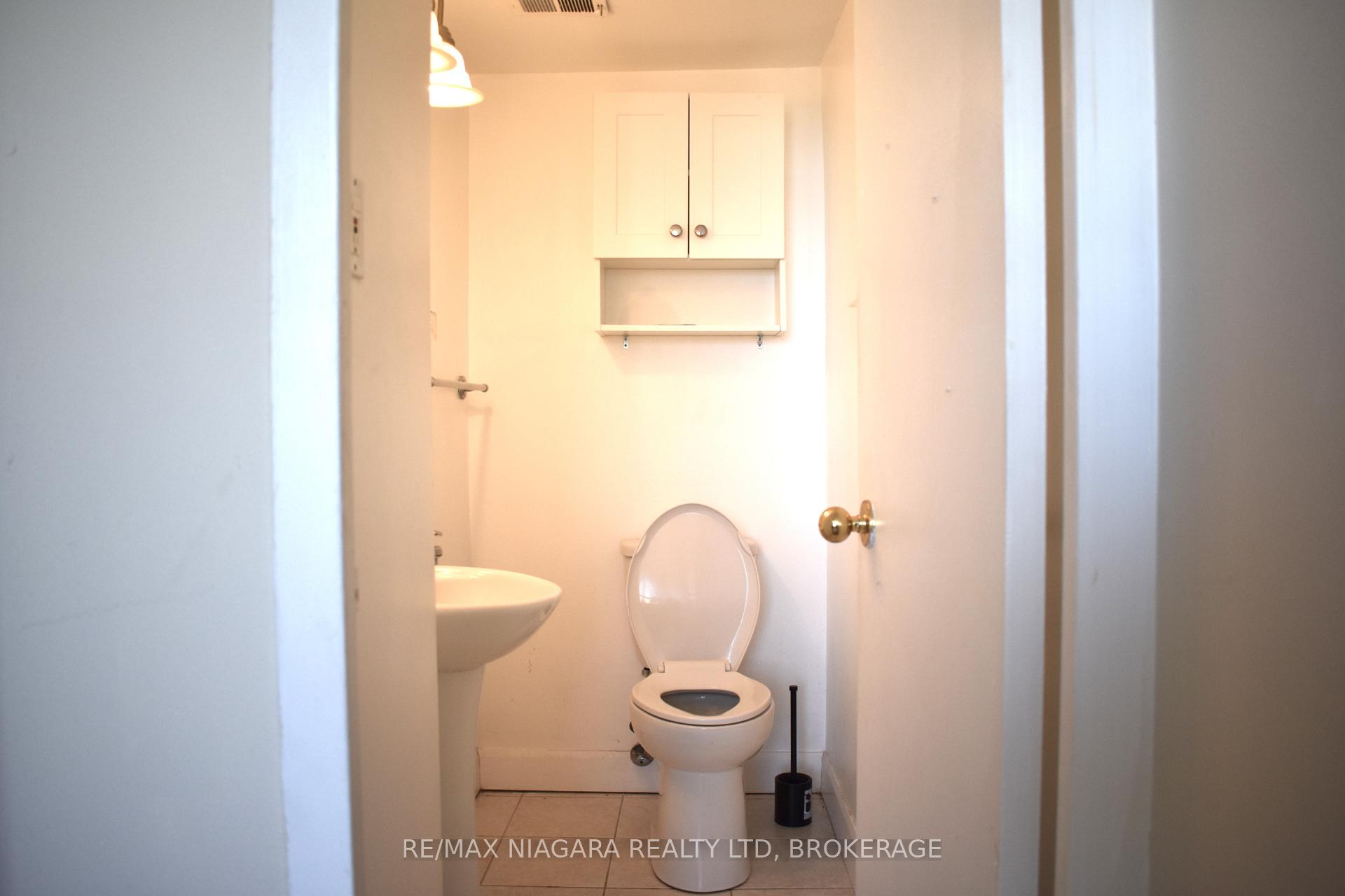 Photo 15 of Unit 1002, 35 Towering Heights Boulevard, St. Catharines, Glendale/Glenridge — HOMEH