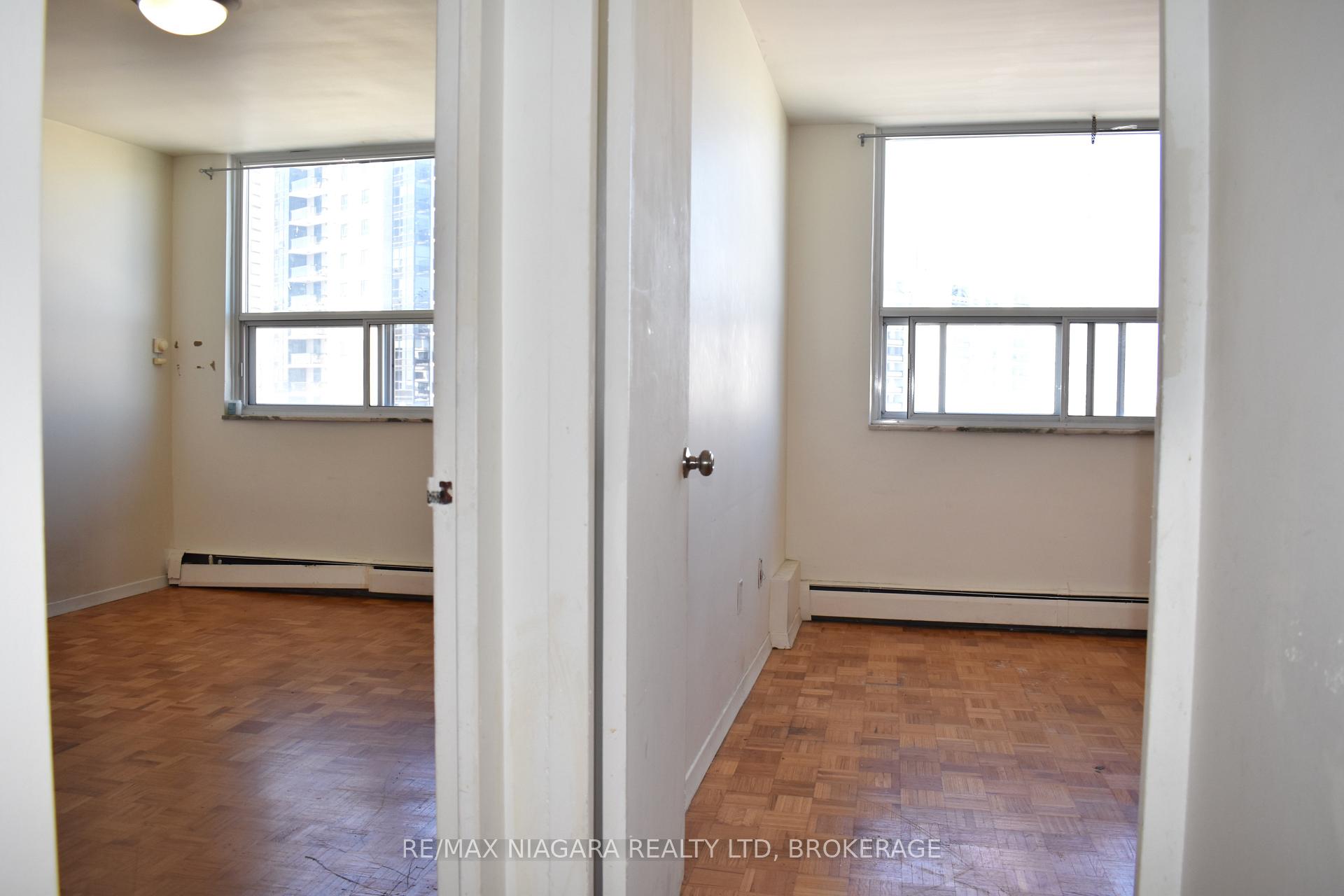 Photo 16 of Unit 1002, 35 Towering Heights Boulevard, St. Catharines, Glendale/Glenridge — HOMEH