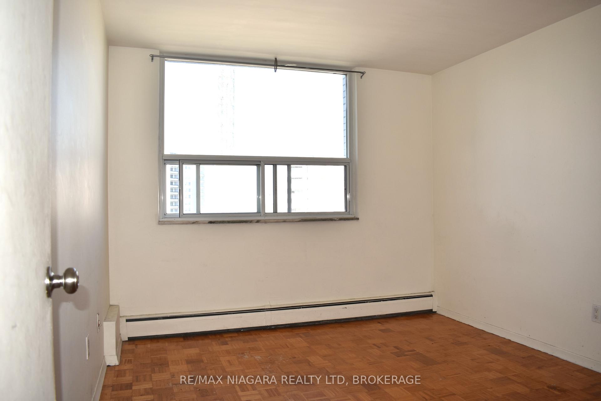 Photo 17 of Unit 1002, 35 Towering Heights Boulevard, St. Catharines, Glendale/Glenridge — HOMEH