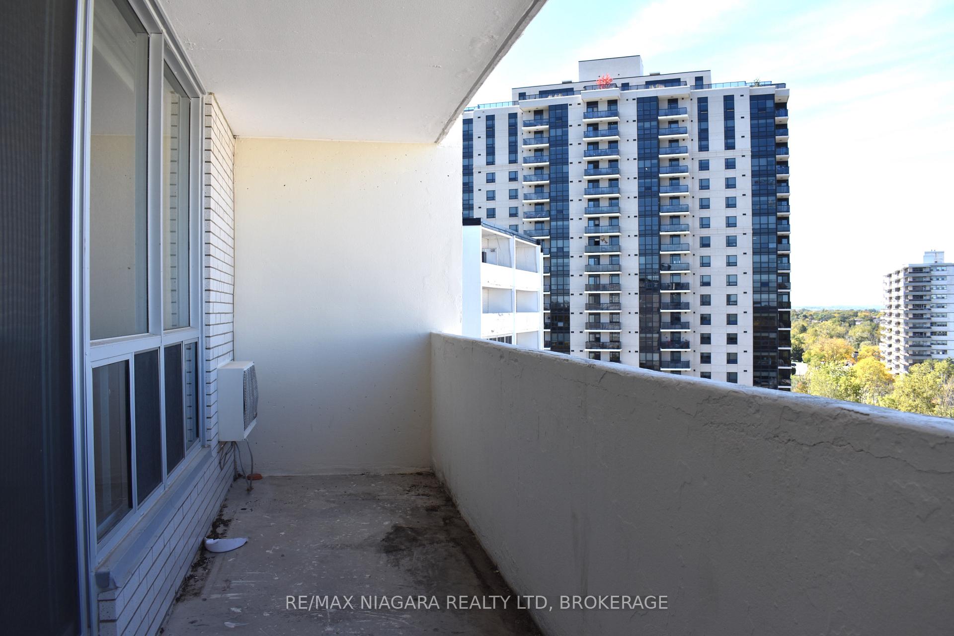 Photo 21 of Unit 1002, 35 Towering Heights Boulevard, St. Catharines, Glendale/Glenridge — HOMEH