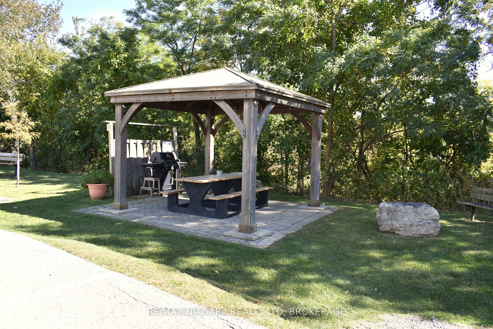 Photo 27 of Unit 1002, 35 Towering Heights Boulevard, St. Catharines, Glendale/Glenridge — HOMEH