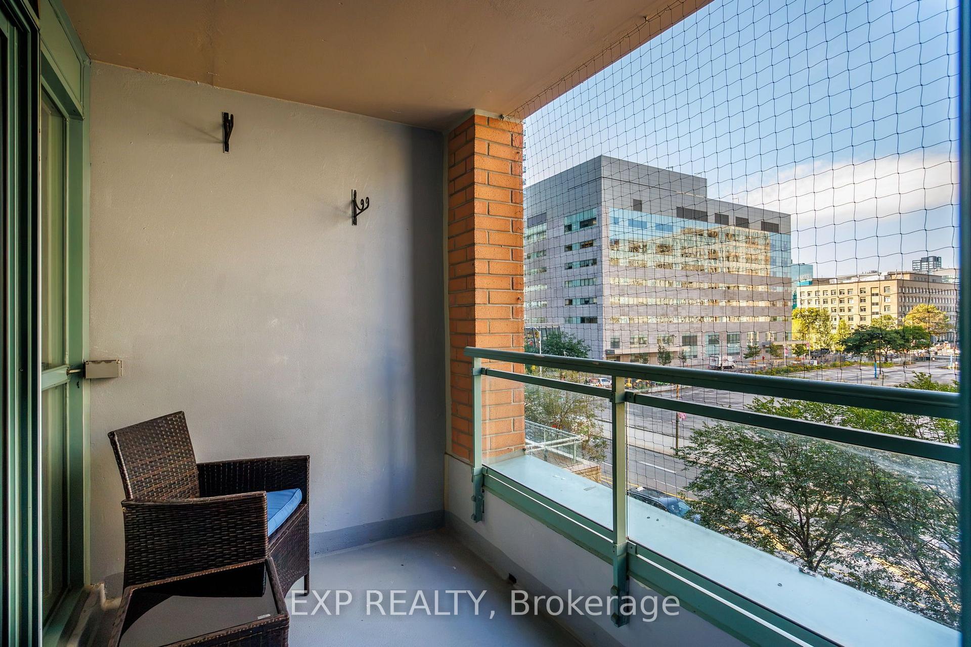 Photo 16 of Unit 409, 889 Bay Street, Toronto, Bay Street Corridor — HOMEH