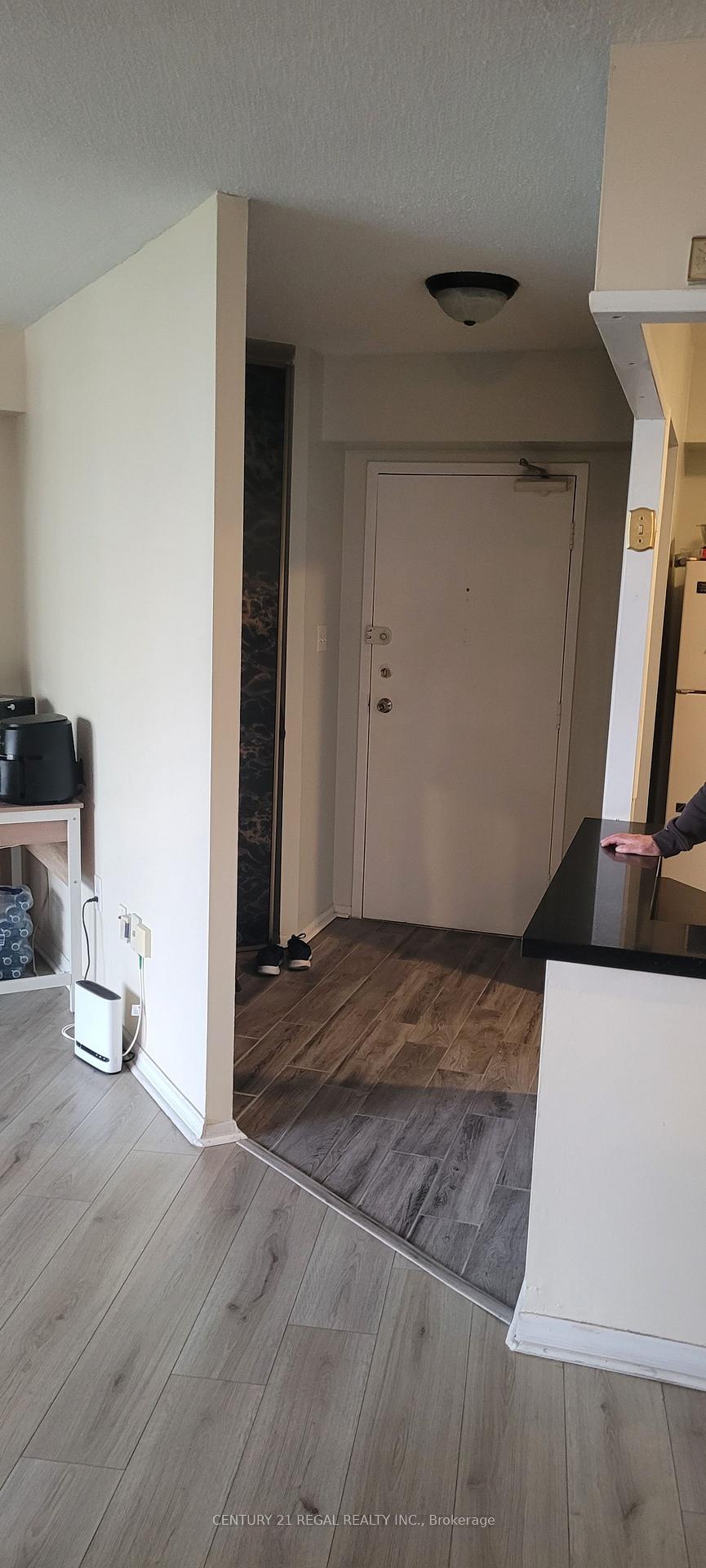 Photo 12 of Unit 804, 380 Dixon Road, Etobicoke, Kingsview Village-The Westway — HOMEH
