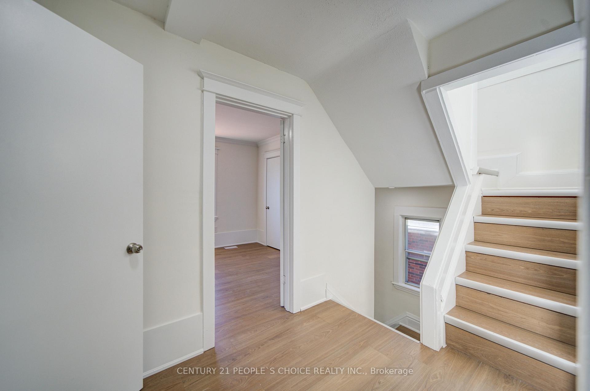 Photo 22 of 176 London Street S, Hamilton, Delta — HOMEH