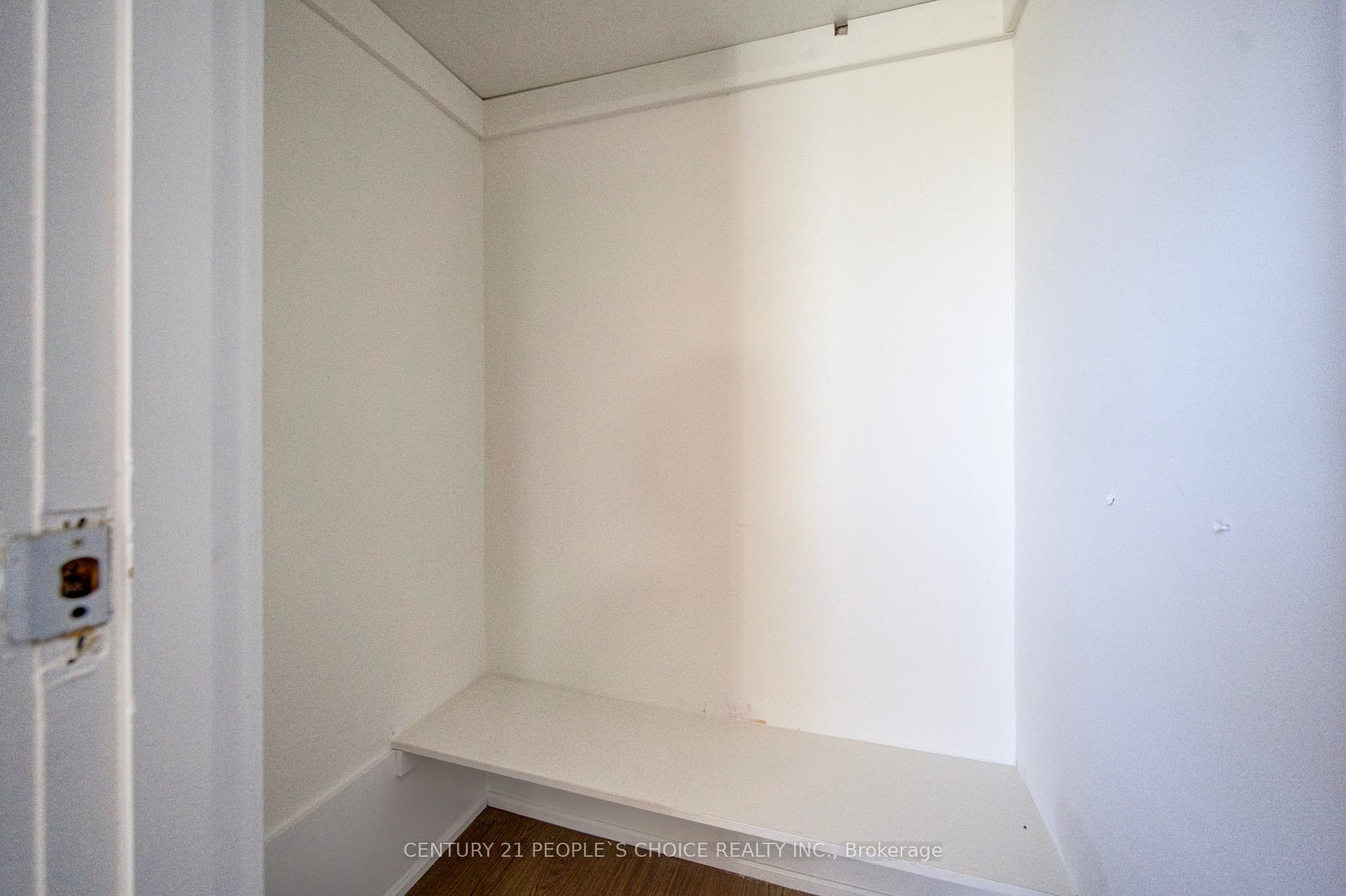 Photo 34 of 176 London Street S, Hamilton, Delta — HOMEH