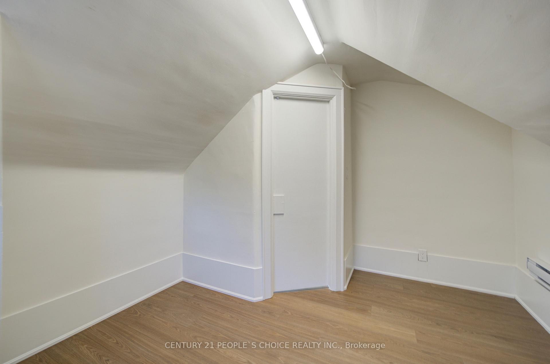Photo 38 of 176 London Street S, Hamilton, Delta — HOMEH