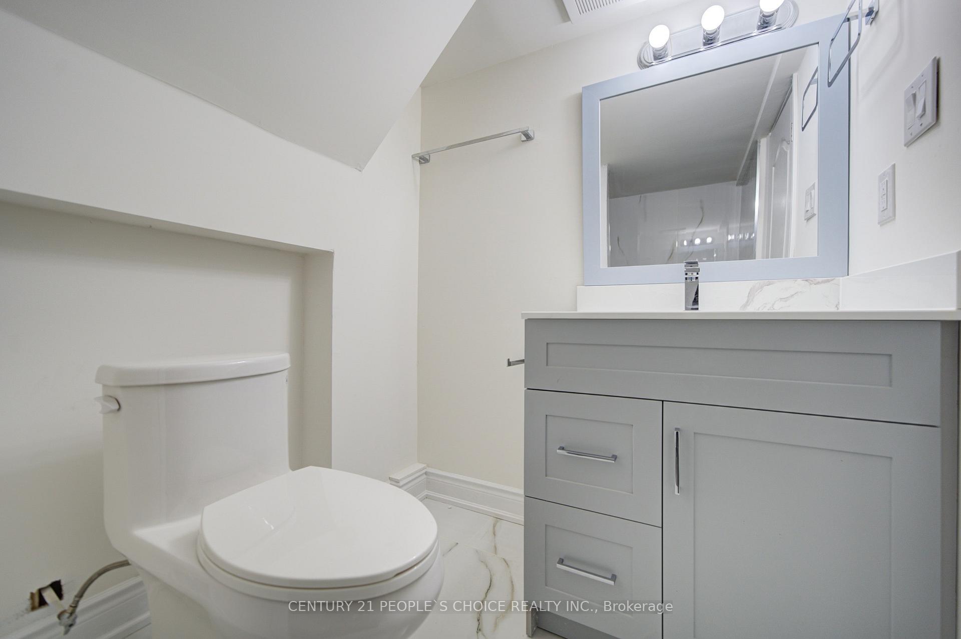 Photo 48 of 176 London Street S, Hamilton, Delta — HOMEH