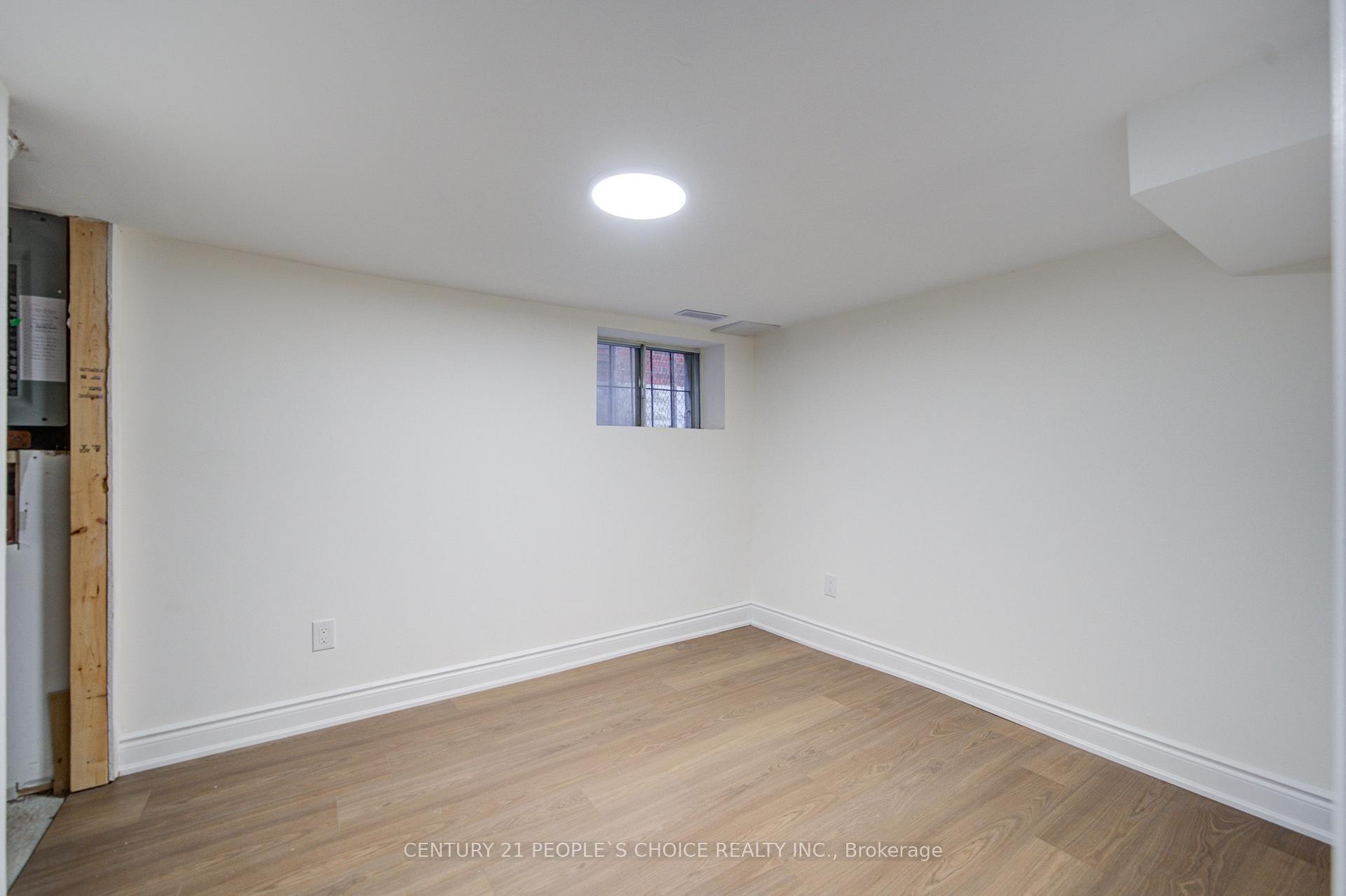 Photo 49 of 176 London Street S, Hamilton, Delta — HOMEH