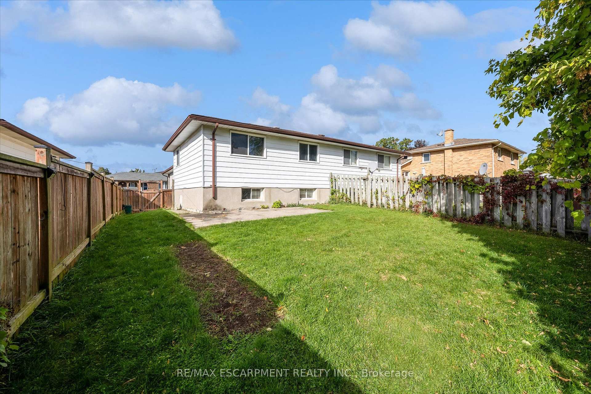 Photo 25 of 16 Crystal Court, Cambridge, Greenway-Chaplin — HOMEH