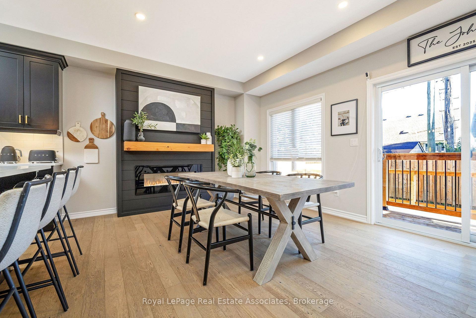 Photo 8 of Unit 10, 19 Braida Lane, Halton Hills, Acton — HOMEH