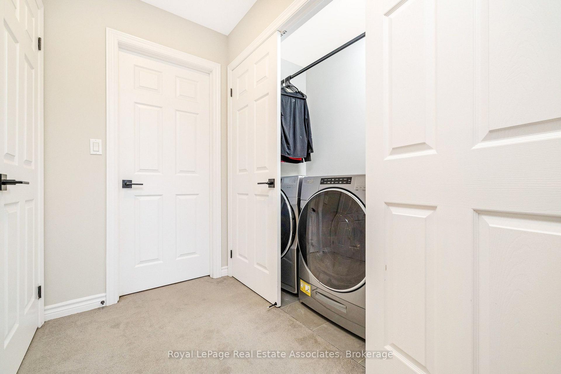 Photo 31 of Unit 10, 19 Braida Lane, Halton Hills, Acton — HOMEH