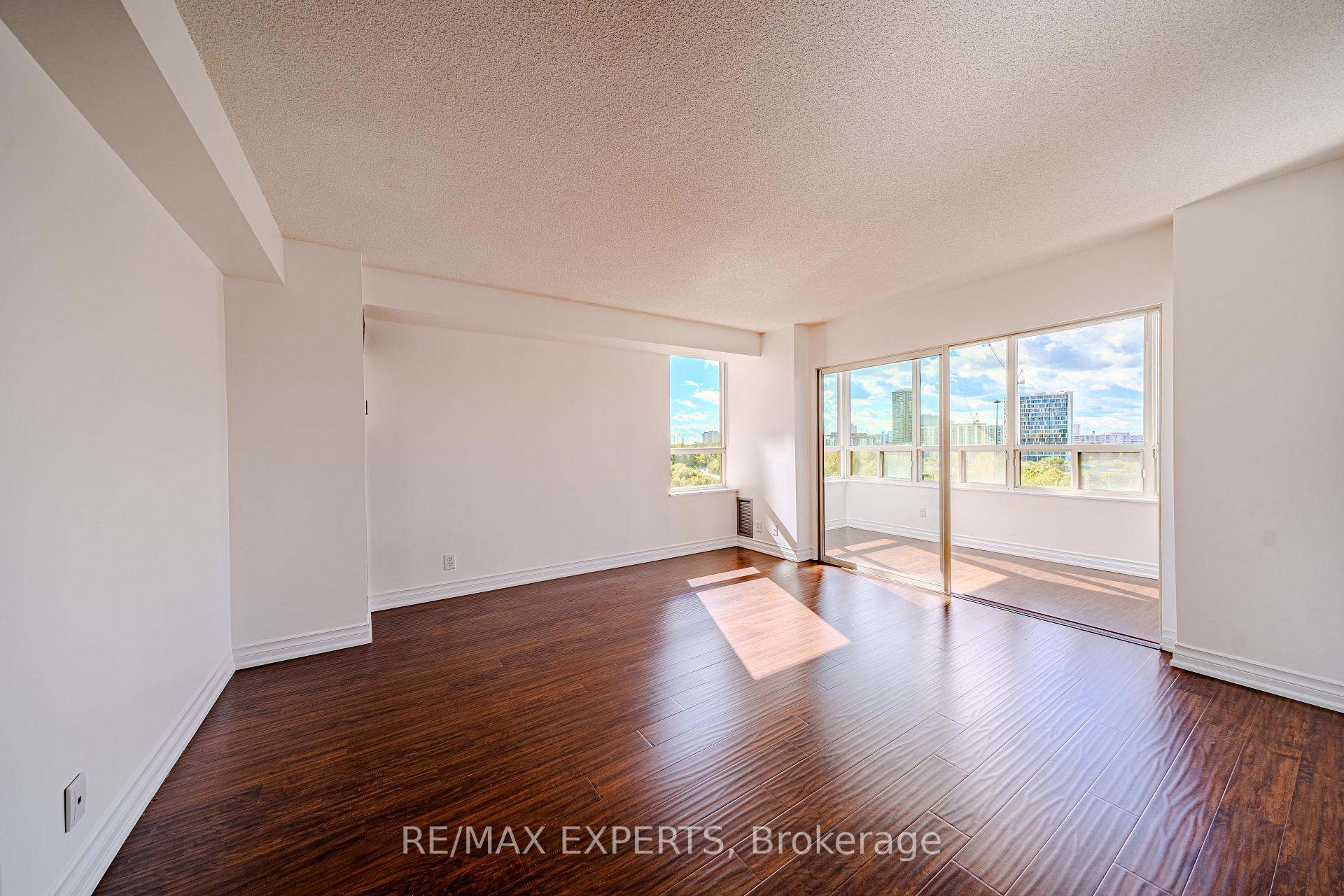 Photo 13 of Unit 802, 215 Wynford Drive, Toronto, Flemingdon Park — HOMEH