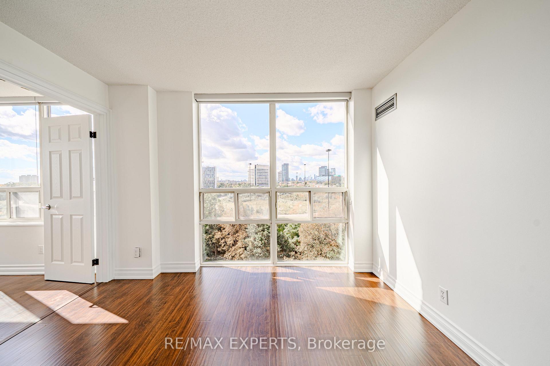 Photo 19 of Unit 802, 215 Wynford Drive, Toronto, Flemingdon Park — HOMEH