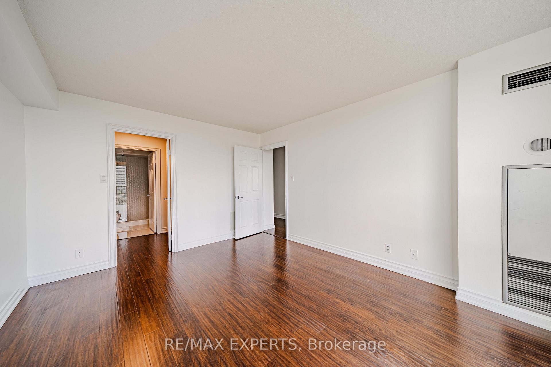 Photo 32 of Unit 802, 215 Wynford Drive, Toronto, Flemingdon Park — HOMEH
