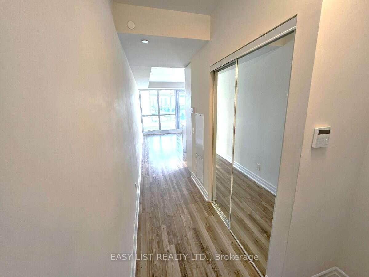 Photo 3 of Unit 706, 9075 Jane Street, Vaughan, Concord — HOMEH